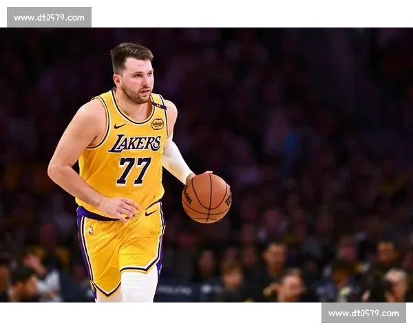 18 分大胜森林狼！湖人 3 道闸锁死东契奇，詹皇归期成盼