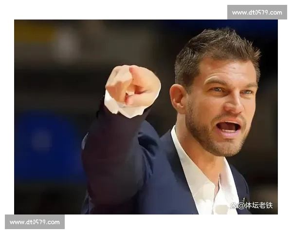 12 分交手记忆！马刺冠军中锋斯普利特，成开拓者临时主帅