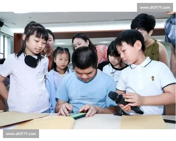 11 月 1 日广州：视障乐手以盲文乐章礼赞残特奥会